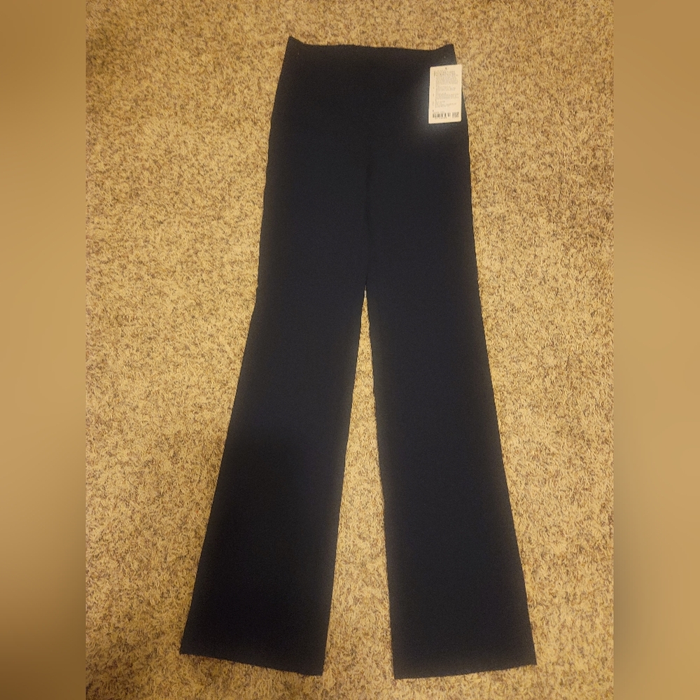 NWT Lululemon Smooth Fit Pull-On High Rise Pant in a size 8 tall